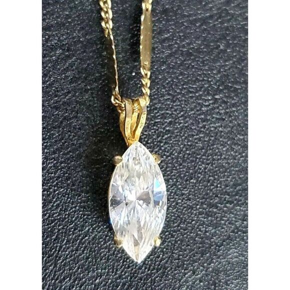 VINTAGE Jewelry Clear Marquise Cut Basket Prong Set Pendant Necklace